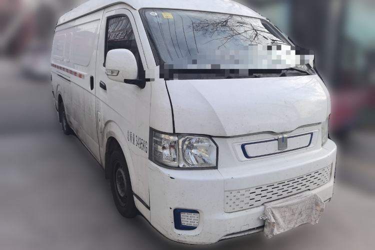 Used Farizon Xingxiang E6 2020 Van with High Roof 1365kg Payload Capacity Equipped with CATL's High-Energy Battery Front Right 45 Deg