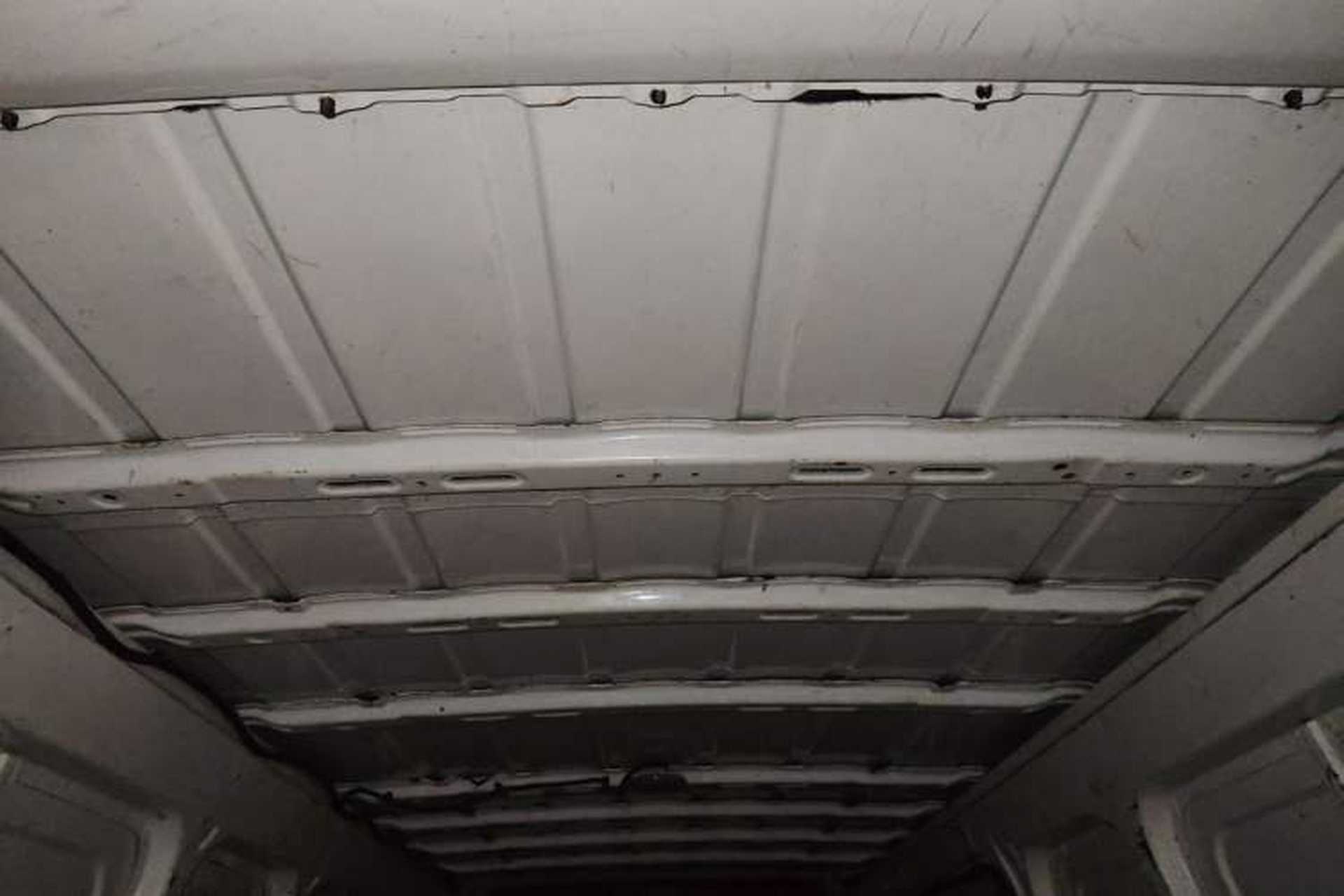 Used Farizon Xingxiang E6 2020 Van Model Low Roof 1365kg Payload Capacity Equipped with High-Capacity CATL Battery Headliner
