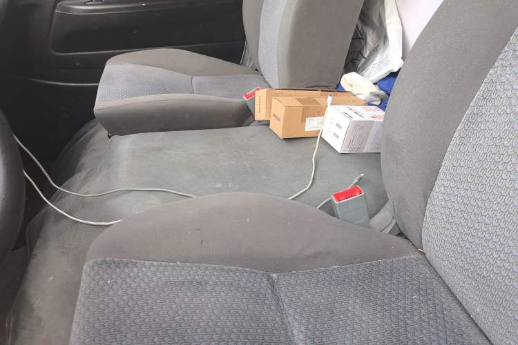 Used Farizon Xingxiang E6 2020 Van with High Roof 1365kg Payload Capacity Equipped with CATL's High-Energy Battery Left Front Seat