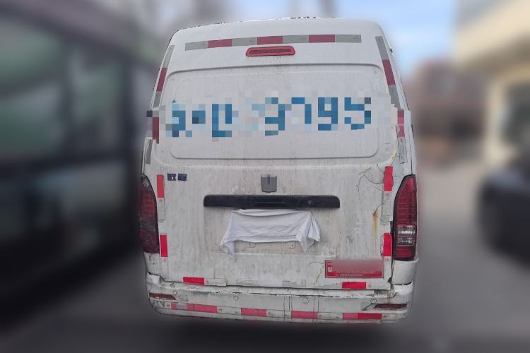 Used Farizon Xingxiang E6 2020 Van with High Roof 1365kg Payload Capacity Equipped with CATL's High-Energy Battery Rear