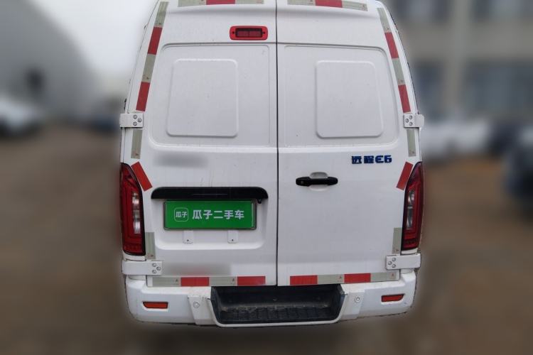 Used Farizon Xingxiang E6 2020 Van with High Roof 1365kg Payload Capacity Equipped with CATL's High-Energy Battery Rear