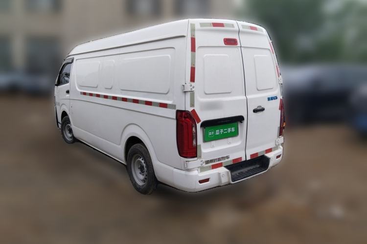 Used Farizon Xingxiang E6 2020 Van with High Roof 1365kg Payload Capacity Equipped with CATL's High-Energy Battery Rear Left 45 Deg
