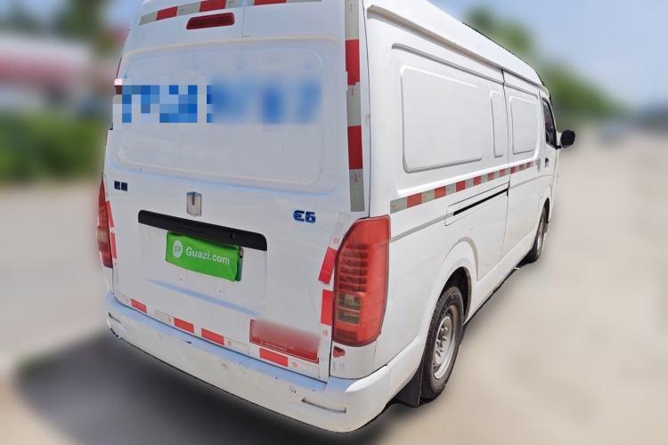 Used Farizon Xingxiang E6 2020 Van with High Roof 1365kg Payload Capacity Equipped with CATL's High-Energy Battery Rear Right 45 Deg