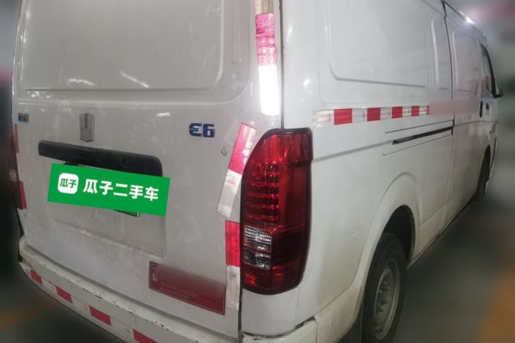 Used Farizon Xingxiang E6 2020 Van Model Low Roof 1365kg Payload Capacity Equipped with High-Capacity CATL Battery Rear Right 45 Deg