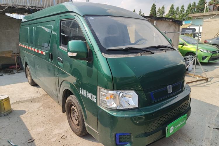 Used Farizon Xingxiang E6 2022 Van with High Roof Equipped with CATL 50.23 kWh Battery Exterior 1
