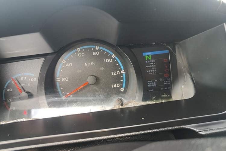 Used Farizon Xingxiang E6 2022 Van with High Roof Equipped with CATL 50.23 kWh Battery Instrument Cluster