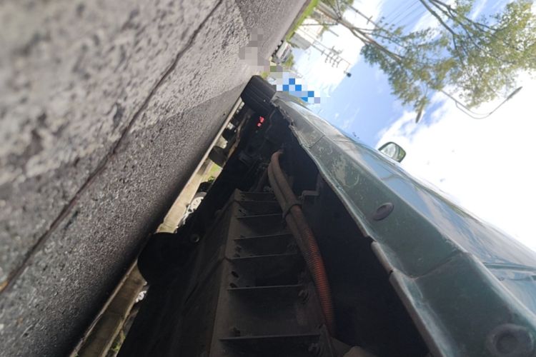 Used Farizon Xingxiang E6 2022 Van with High Roof Equipped with CATL 50.23 kWh Battery Left Side Sill