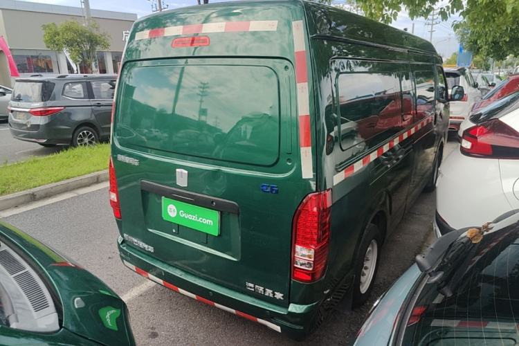 Used Farizon Xingxiang E6 2022 Van with High Roof Equipped with CATL 50.23 kWh Battery Rear Right 45 Deg