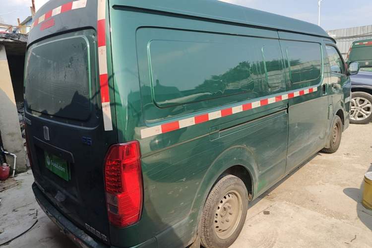 Used Farizon Xingxiang E6 2022 Van with High Roof Equipped with CATL 50.23 kWh Battery Rear Right 45 Deg