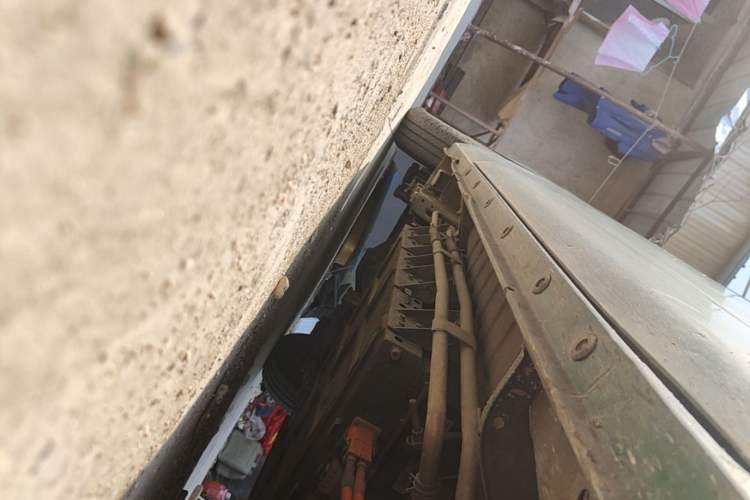 Used Farizon Xingxiang E6 2022 Van with High Roof Equipped with CATL 50.23 kWh Battery Right Side Sill