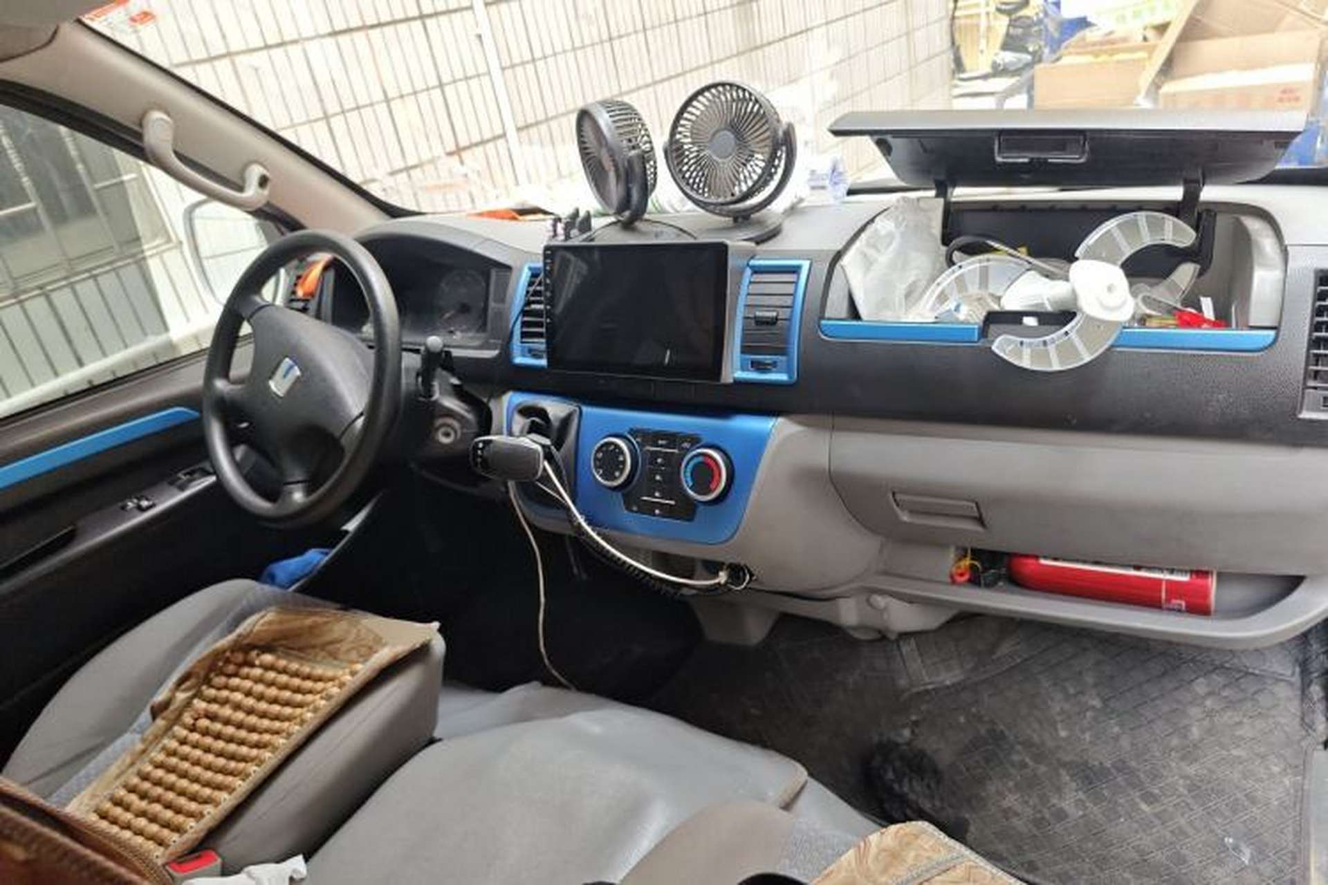 Used Farizon Xingxiang E6 2022 Van-Type Transport Vehicle Low Roof CATL 50.23 kWh Center Console