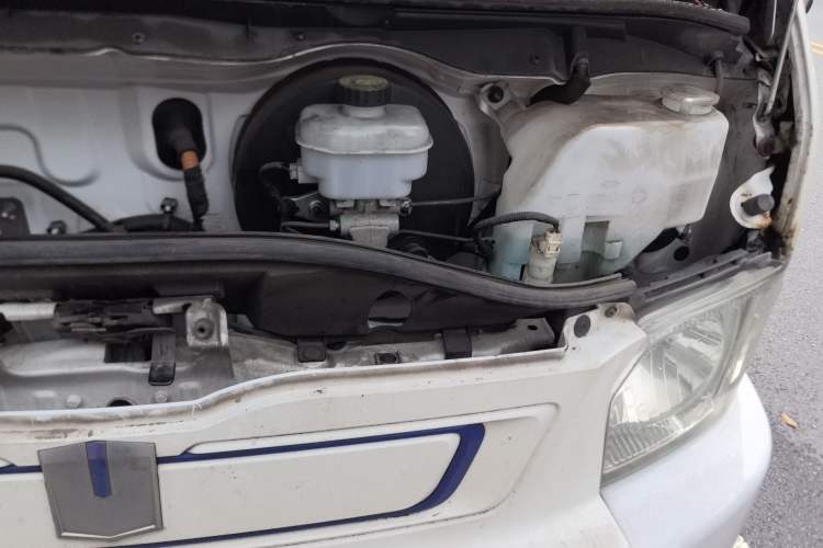 Used Farizon Xingxiang E6 2022 Van-Type Transport Vehicle Low Roof CATL 50.23 kWh Engine Bay Left