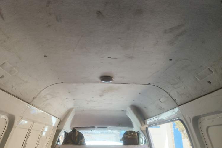 Used Farizon Xingxiang E6 2022 Van with High Roof Equipped with CATL 50.23 kWh Battery Headliner