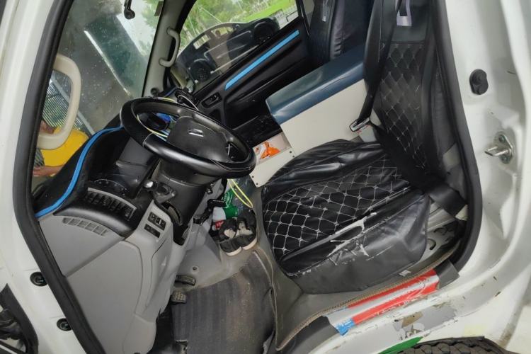 Used Farizon Xingxiang E6 2022 Van-Type Transport Vehicle Low Roof CATL 50.23 kWh Left Front Seat