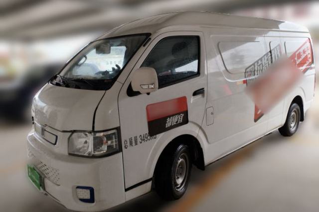 Used Farizon Xingxiang E6 2022 Van with High Roof Equipped with CATL 50.23 kWh Battery