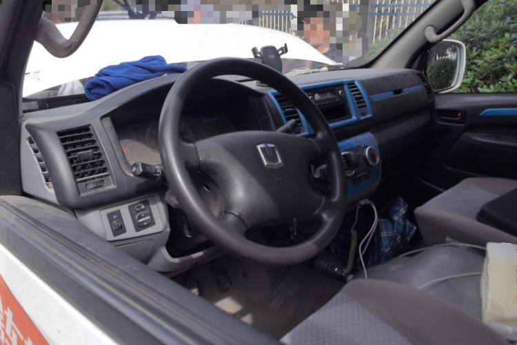 Used Farizon Xingxiang E6 2022 Van-Type Transport Vehicle Low Roof CATL 50.23 kWh Steering Wheel