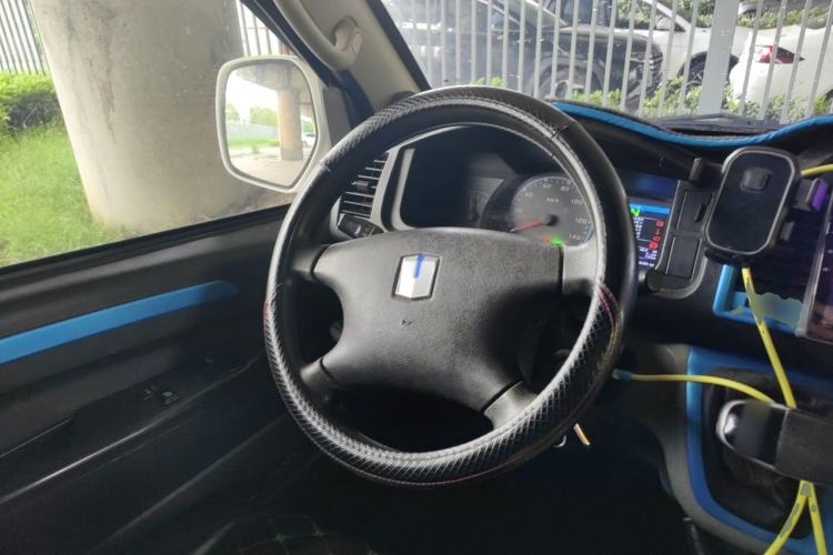 Used Farizon Xingxiang E6 2022 Van-Type Transport Vehicle Low Roof CATL 50.23 kWh Steering Wheel