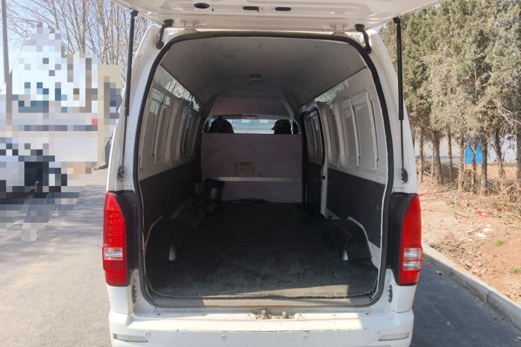 Used Farizon Xingxiang E6 2022 Van with High Roof Equipped with CATL 50.23 kWh Battery Trunk