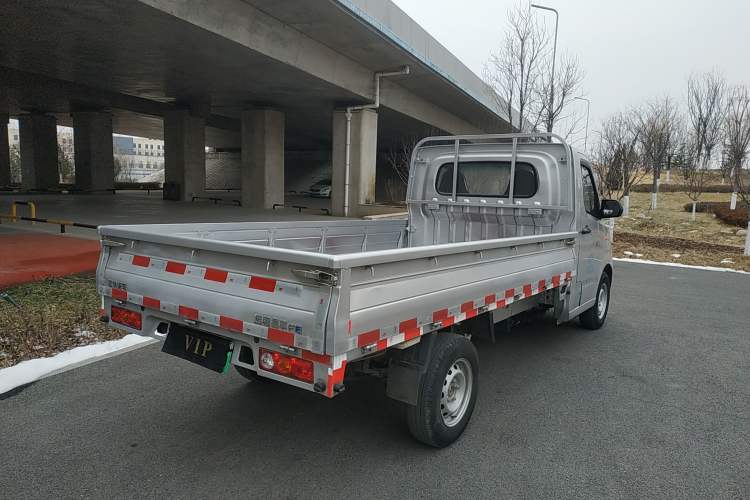 Used Farizon Xingxiang F1E 2023 Flatbed Truck EVE 41.86 kWh Exterior 5