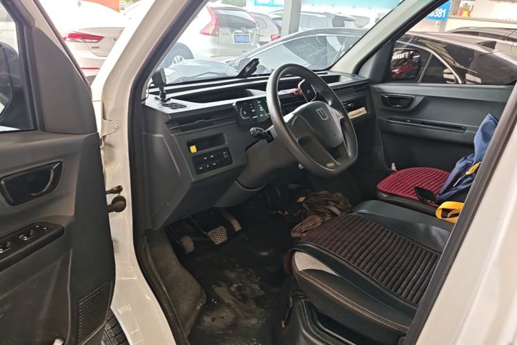 Used Farizon Xingxiang F1E 2023 Flatbed Truck Remote Smart Chip 46.08 kWh Driver Seat