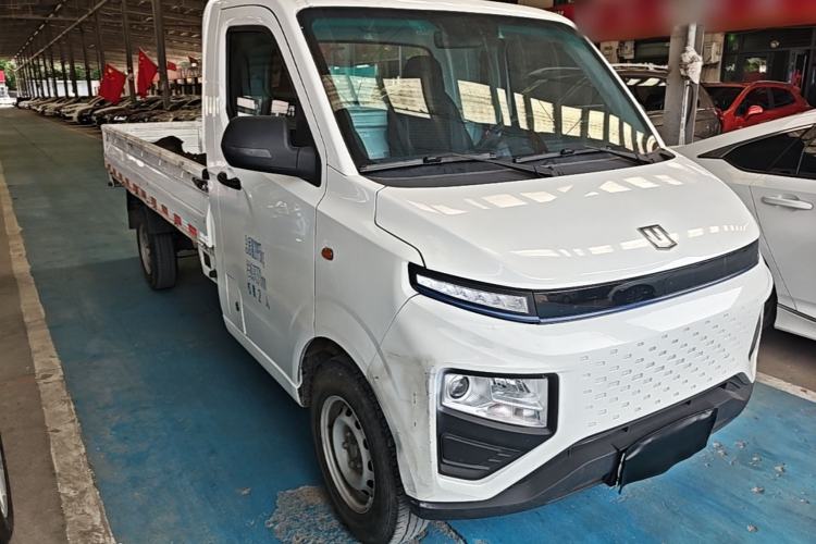Used Farizon Xingxiang F1E 2023 Flatbed Truck Remote Smart Chip 46.08 kWh Exterior 1