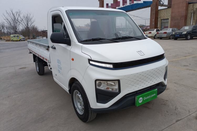 Used Farizon Xingxiang F1E 2023 Flatbed Truck Remote Smart Chip 46.08 kWh Exterior 2