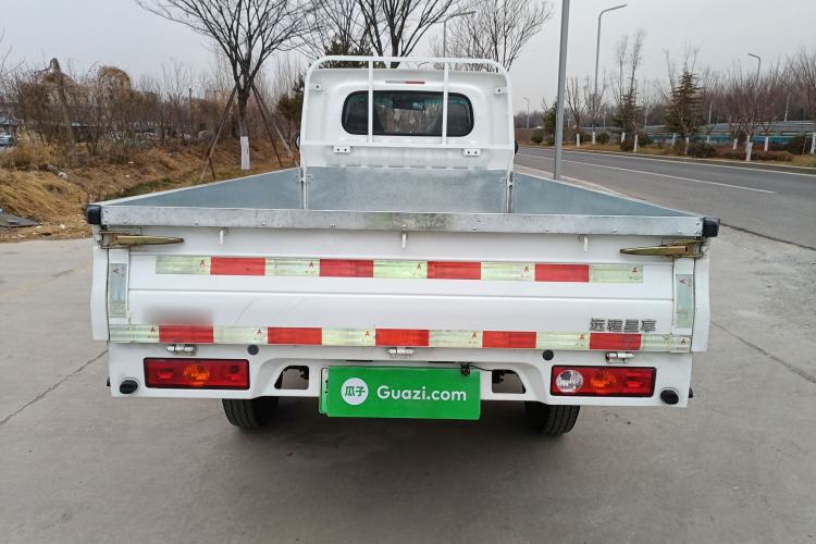 Used Farizon Xingxiang F1E 2023 Flatbed Truck Remote Smart Chip 46.08 kWh Exterior 4