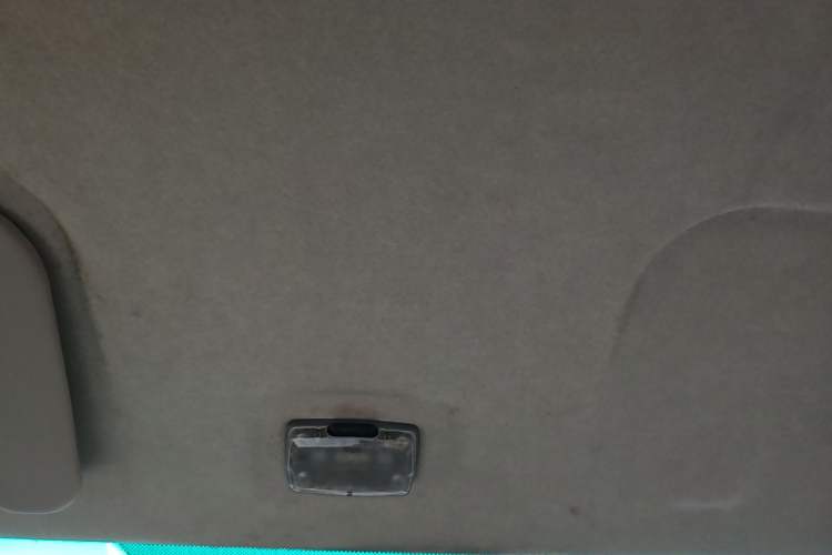 Used Farizon Xingxiang F1E 2023 Flatbed Truck Remote Smart Chip 46.08 kWh Headliner