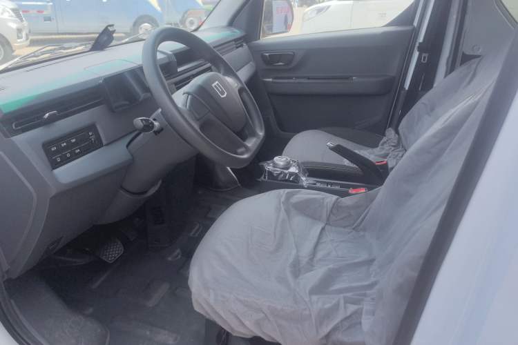 Used Farizon Xingxiang V 2023 V6E PLUS Guoxuan High-Tech 41.93 kWh Value Edition Interior 1