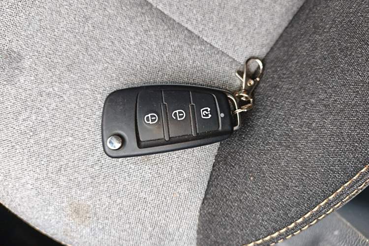 Used Farizon Xingxiang V 2022 Star Enjoy V6E Deluxe Edition Long Wheelbase Guoxuan 38.7 kWh Vehicle Key