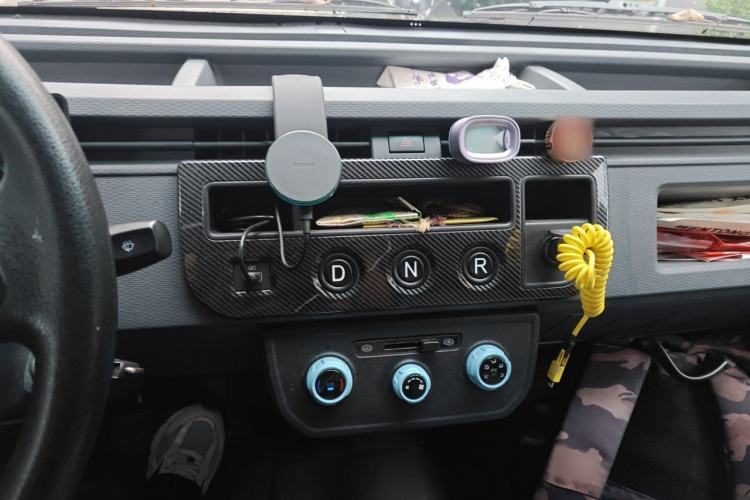 Used Farizon Xingxiang V 2022 Star Enjoy V6E Long Wheelbase Ningde 41.86 kWh Audio And AC Panel