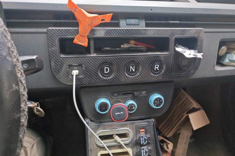 Used Farizon Xingxiang V 2022 Star Enjoy V6E Long Wheelbase Ningde 38.64 kWh Audio And AC Panel