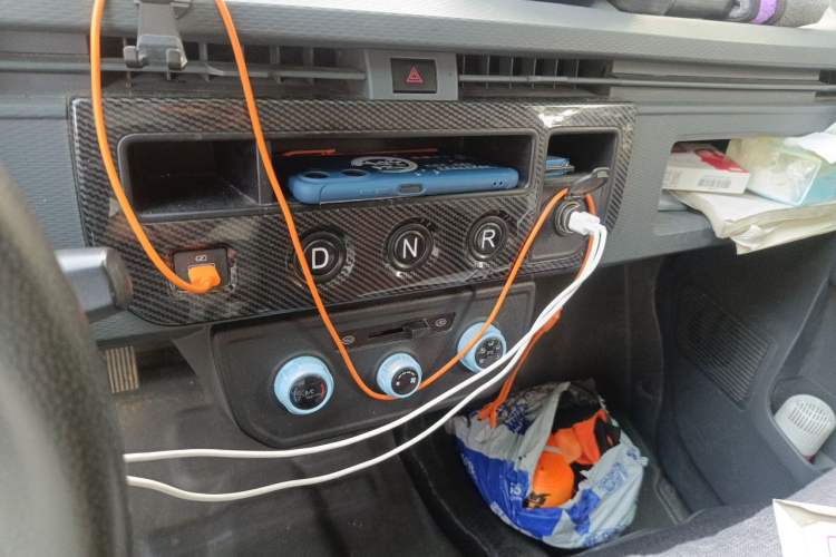 Used Farizon Xingxiang V 2022 Star Enjoy V5E Deluxe Edition Short Wheelbase Guoxuan 38.7 kWh Audio And AC Panel