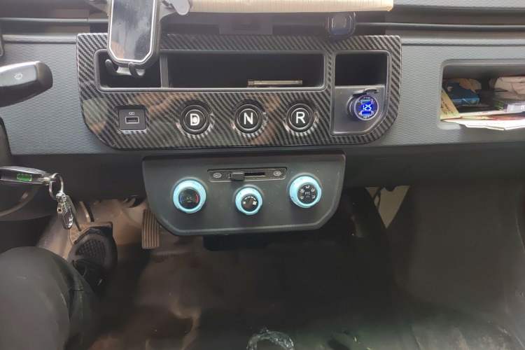 Used Farizon Xingxiang V 2022 Star Enjoy V6E Value Edition Long Wheelbase CAS 38.64 kWh Audio And AC Panel