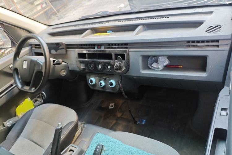 Used Farizon Xingxiang V 2022 Star Enjoy V5E Value Edition Short Wheelbase Guoxuan 38.7 kWh Center Console