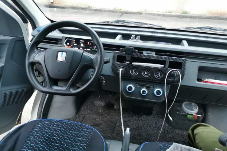 Used Farizon Xingxiang V 2022 Star Enjoy V6E Long Wheelbase Ningde 41.86 kWh Center Console
