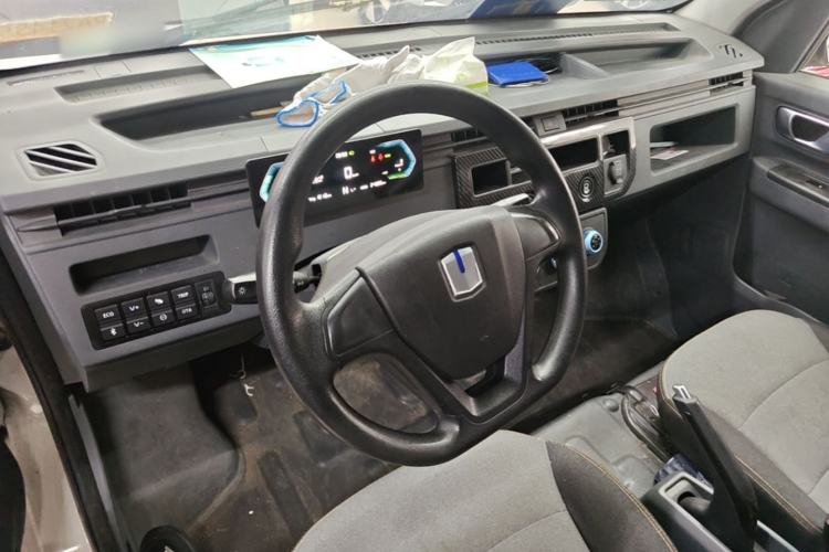 Used Farizon Xingxiang V 2022 Star Enjoy V6E Value Edition Long Wheelbase Ningde – 41.86 kWh Center Console