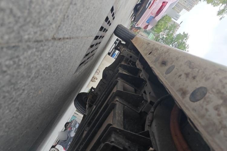 Used Farizon Xingxiang V 2022 Xingxiang V6E Long Wheelbase Guoxuan 41.93 kWh Chassis Front Right