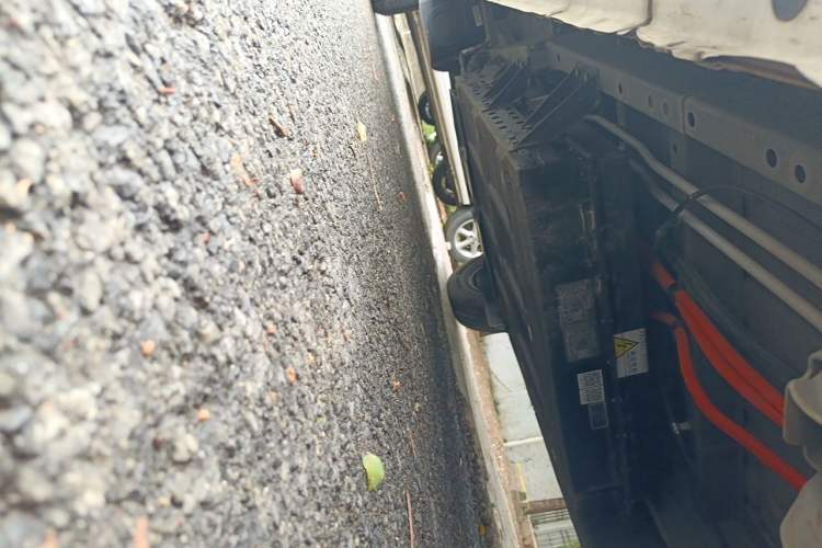 Used Farizon Xingxiang V  Chassis Rear Left
