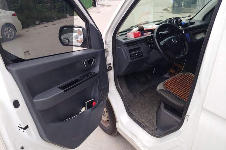 Used Farizon Xingxiang V 2022 Xingxiang V6E Long Wheelbase Guoxuan 41.93 kWh Driver Seat