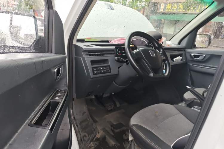 Used Farizon Xingxiang V 2022 Xingxiang V6E Long Wheelbase Guoxuan 41.93 kWh Driver Seat