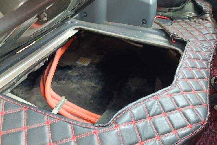 Used Farizon Xingxiang V  Engine Bay