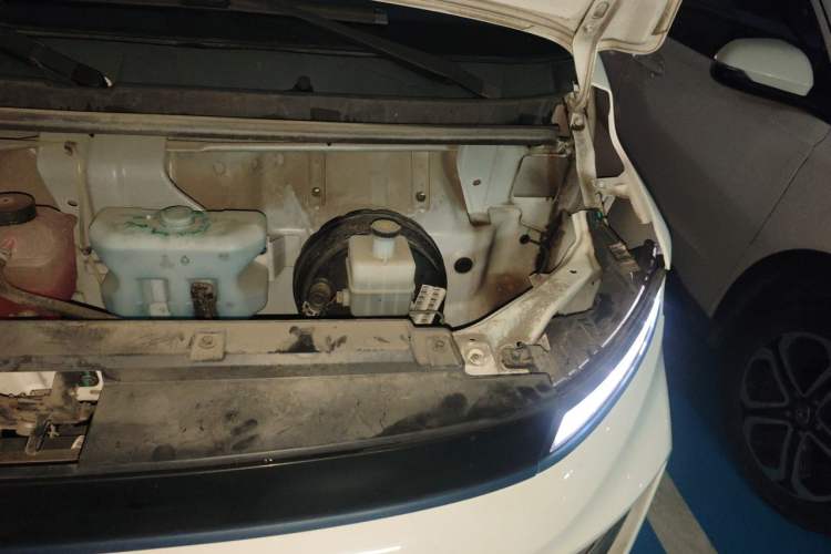 Used Farizon Xingxiang V 2022 Star Enjoy V6E Long Wheelbase Ningde 41.86 kWh Engine Bay Left
