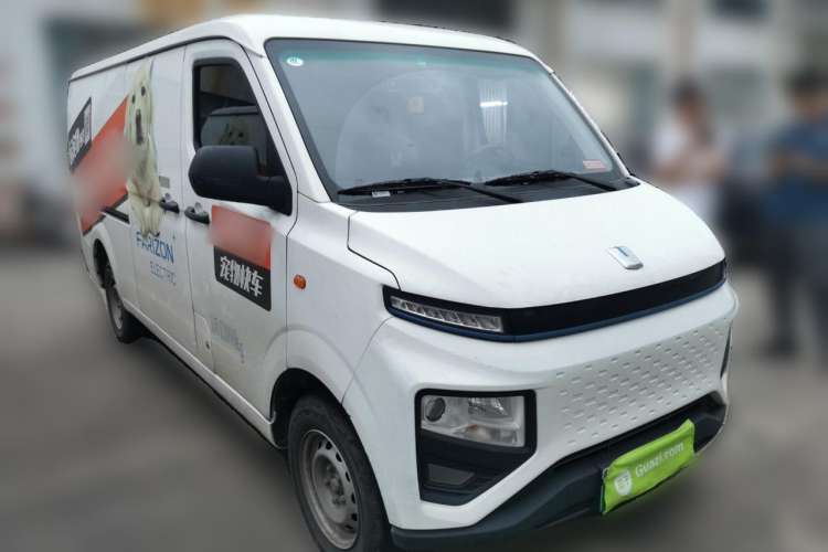 Used Farizon Xingxiang V 2022 Star Enjoy V6E Long Wheelbase Ningde 41.86 kWh Front Right 45 Deg