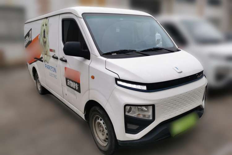 Used Farizon Xingxiang V 2022 Star Enjoy V6E Long Wheelbase Ningde 41.86 kWh Front Right 45 Deg