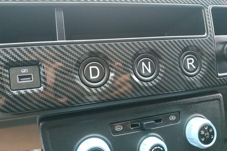Used Farizon Xingxiang V 2022 Star Enjoy V5E Value Edition Short Wheelbase Guoxuan 38.7 kWh Gear Lever