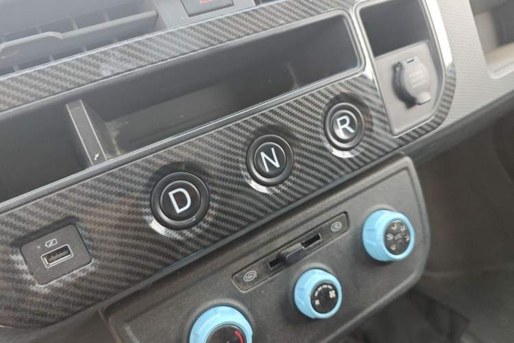 Used Farizon Xingxiang V 2022 Star Enjoy V5E Value Edition Short Wheelbase Guoxuan 38.7 kWh Gear Lever