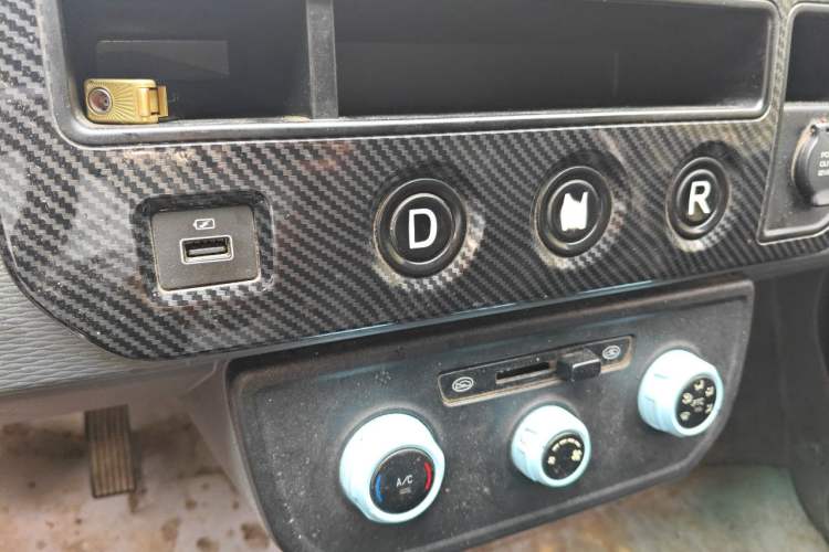 Used Farizon Xingxiang V 2022 Star Enjoy V6E Long Wheelbase Ningde 38.64 kWh Gear Lever