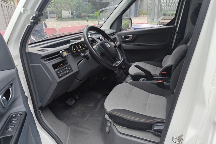 Used Farizon Xingxiang V 2022 Star Enjoy V6E Long Wheelbase Ningde 41.86 kWh Interior 3
