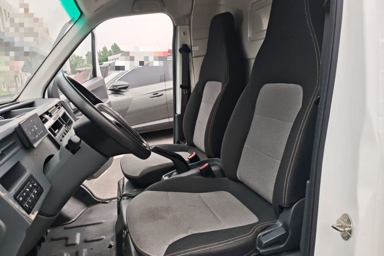 Used Farizon Xingxiang V 2022 Star Enjoy V6E Value Edition Long Wheelbase Ningde – 41.86 kWh Left Front Seat